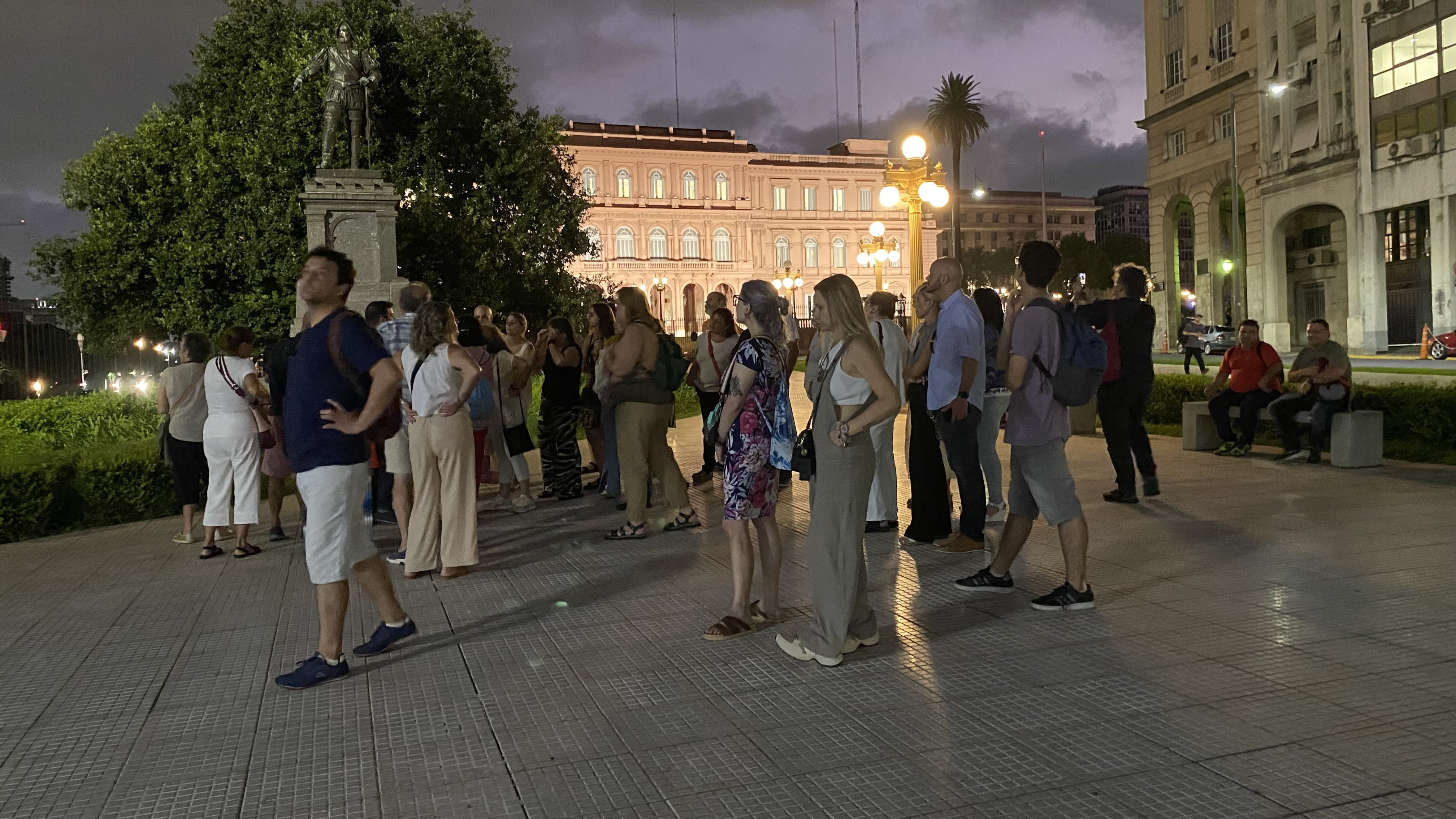 Tour por casco histórico y Plaza de Mayo