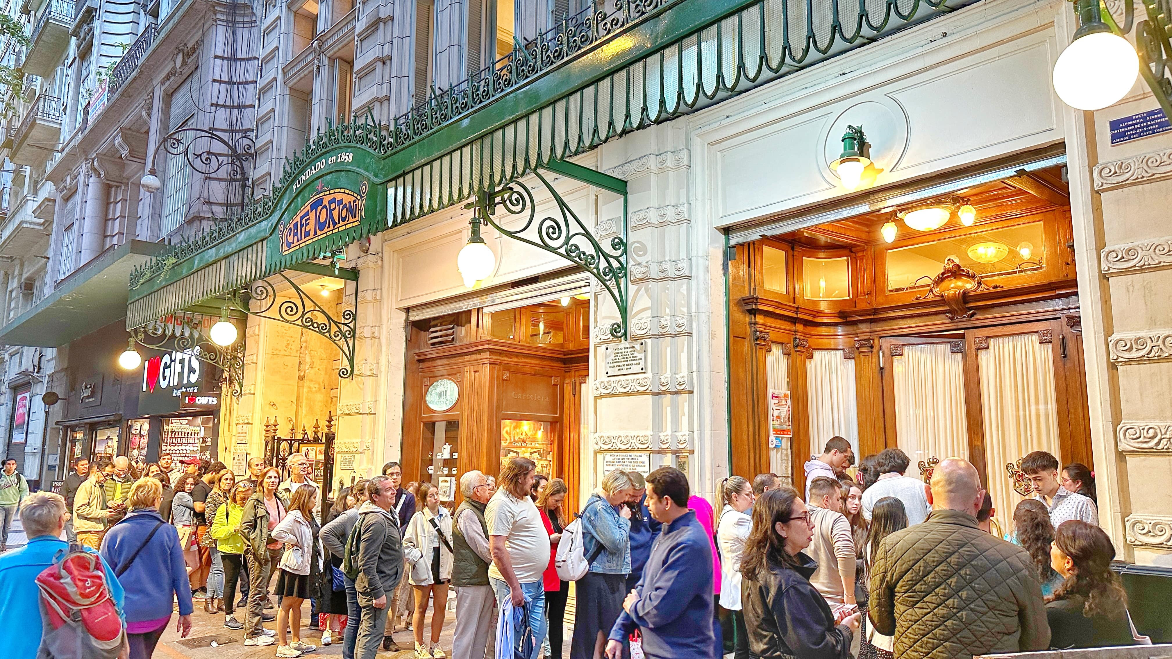 Café Tortoni sin Fila